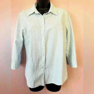 L.L. Bean Women's Seersucker 100% Cotton Blue/Wht Buttondown Sz M Preppy Top